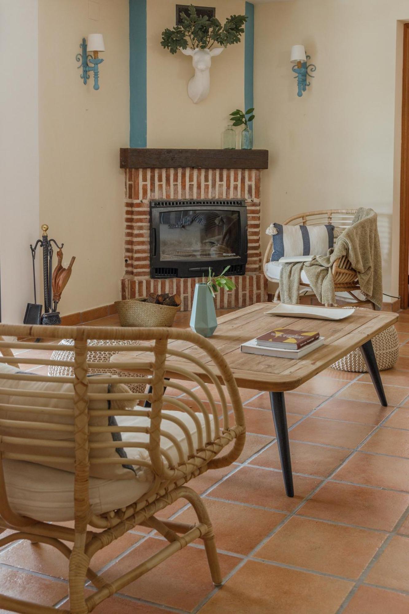Casa Rural En Candeleda Con Piscina Y Un Maravilloso Jardin Bagian luar foto