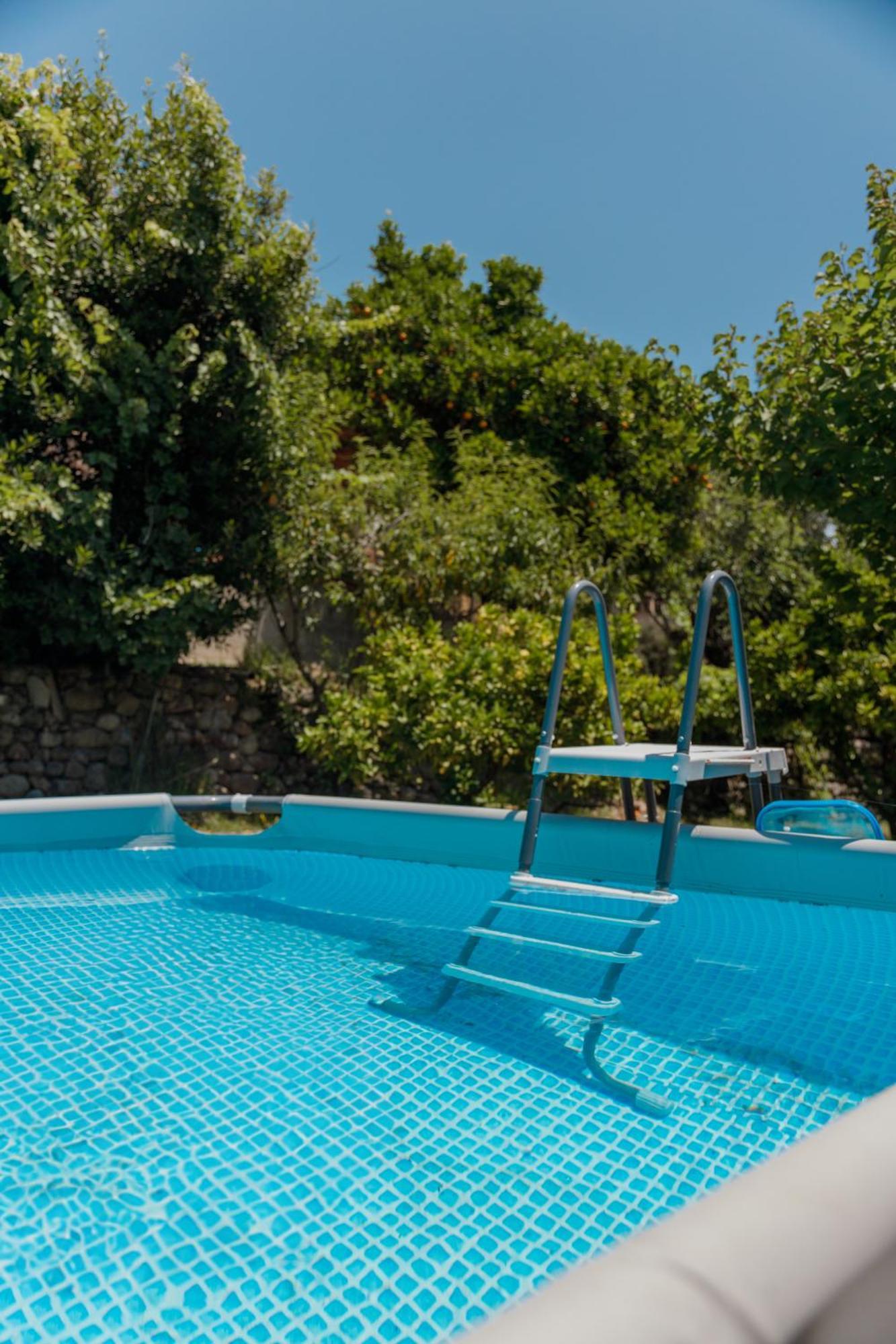 Casa Rural En Candeleda Con Piscina Y Un Maravilloso Jardin Bagian luar foto